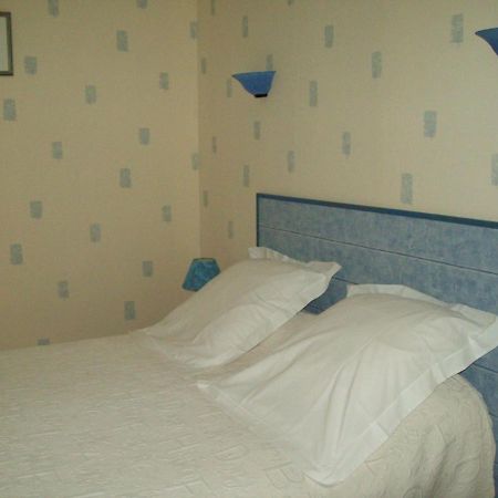 La Levriere Bed and Breakfast Nouans-les-Fontaines Exteriör bild
